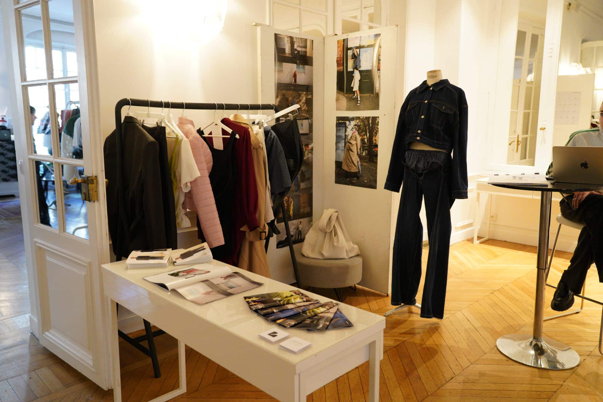 Modart Confluence de tradition et innovation : le showroom MODART illumine la ...